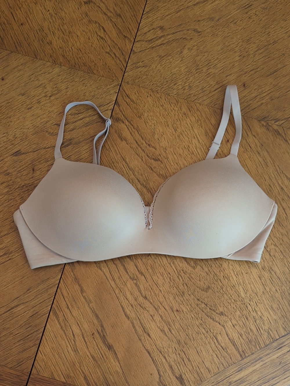 Victoria's Secret Beige Plunge T-Shirt Bra 38C
